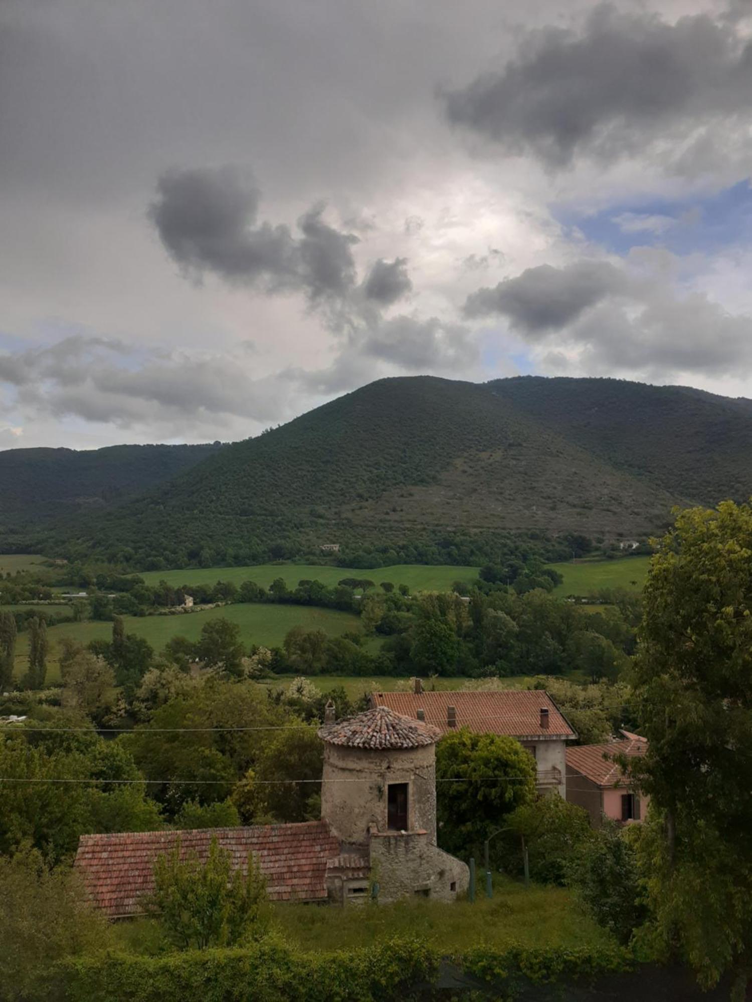 La Piazzetta - Locazione Turistica Nel Centro Storico Di Acquasparta Buitenkant foto